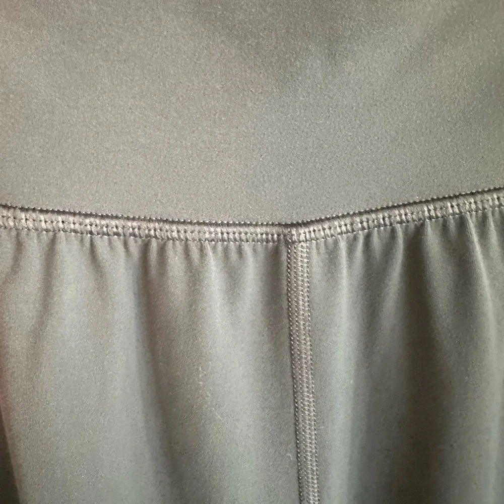 Athleta Salutation Sage/Gray Joggers with Banded Cuffs - Picture 8 of 9